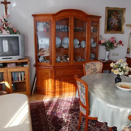 Haus Elfriede Apartman *